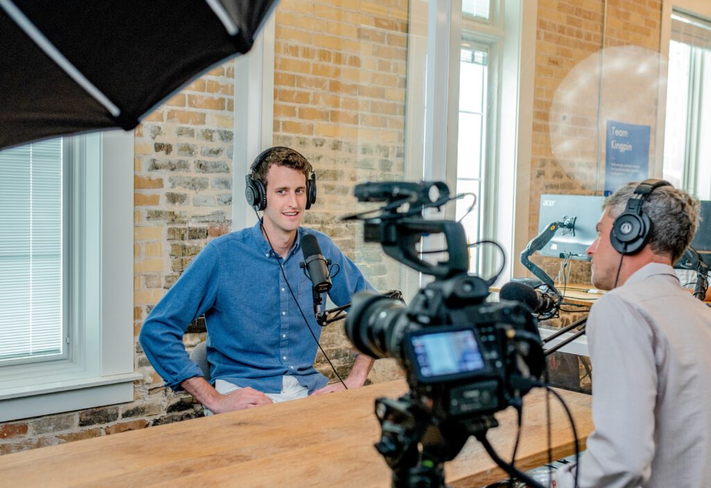 Jak robić marketing w czasach pandemii? - Bartosz Langa dla VETO 1 fot. Austin Distel/ Unsplash