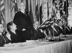 Dlaczego dolar amerykański jest walutą globalną? 2 Bretton Woods