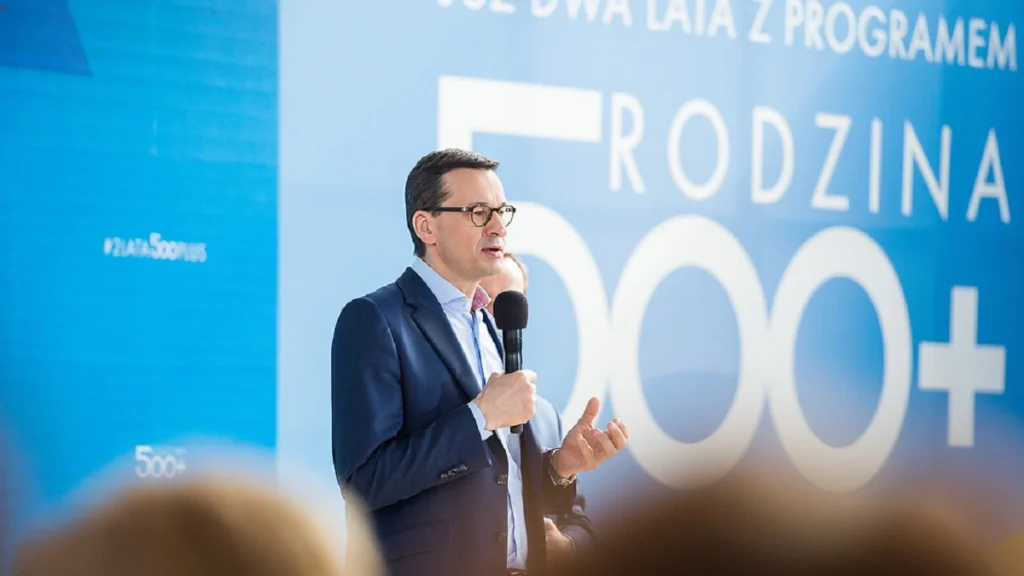 Tyle pieniędzy wydał PiS na programy socjalne 500 plus