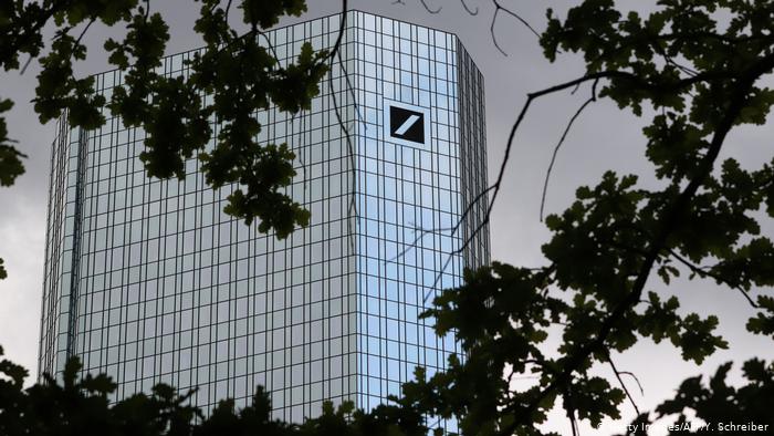 Grzechy i afery Deutsche Bank. Too big to fall? 2 Grzechy i afery Deutsche Bank. Too big to fall