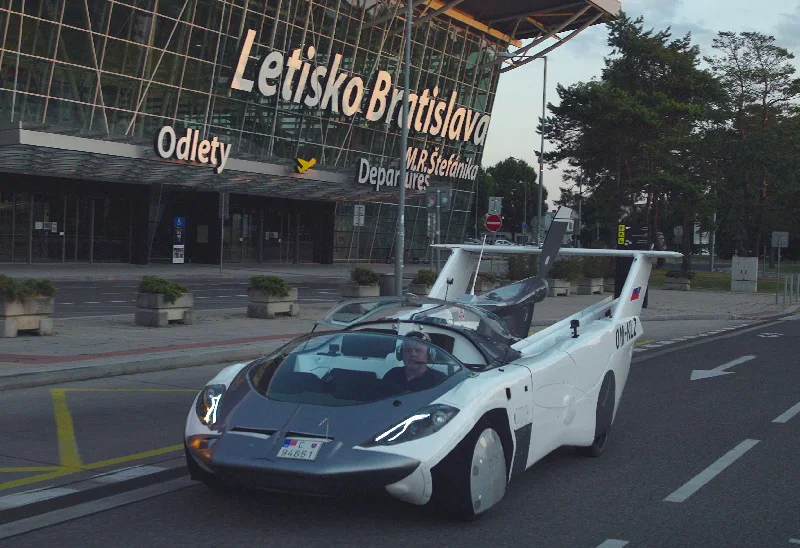 Latający samochód - AirCar