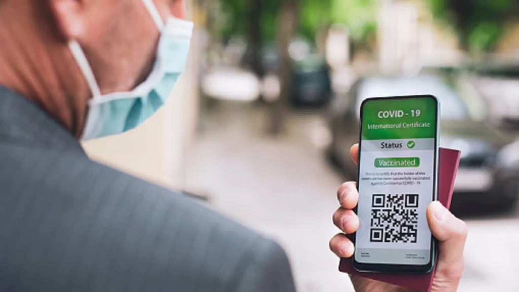 Włochy zaostrzają przepisy dotyczące przepustki covidowej. Niezaszczepieni bez Super Green Pass wlochy super green pass